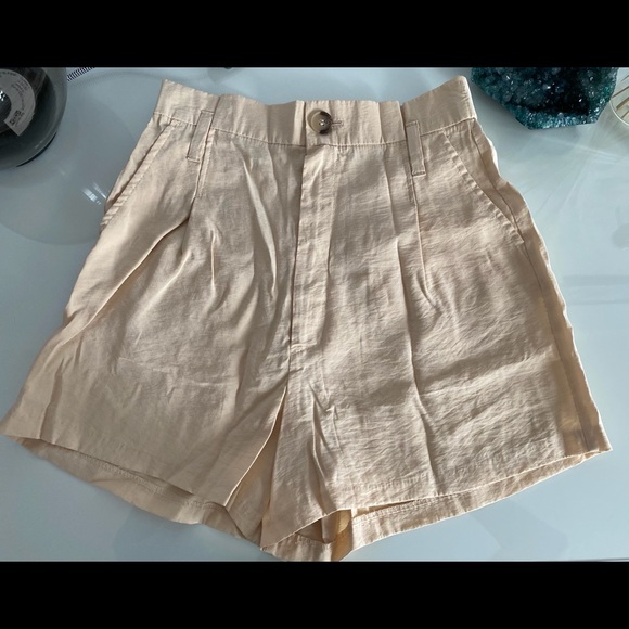 𝗦𝗢𝗟𝗗. - Picture 2 of 4